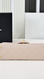 Chanel - Image 4