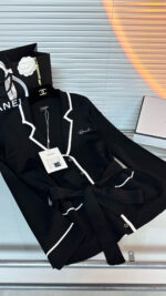 CHANEL - Image 3