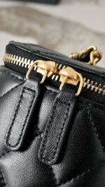 CHANEL - Image 4