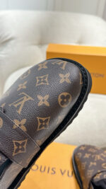 Louis Vuitton - Image 6